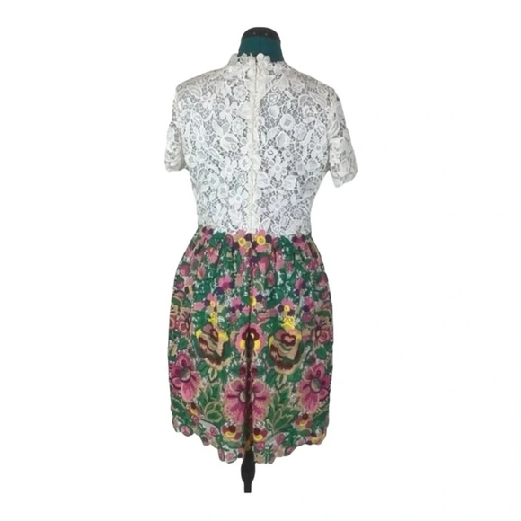 Sami Myself Luxury Unique Scalloped Floral Lace Combo Dress - Picture 3 of 10